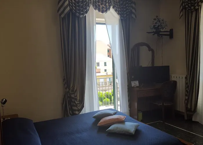 Hotel Tiffany Ceriale