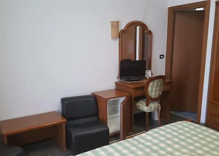 Hotel Tiffany Ceriale